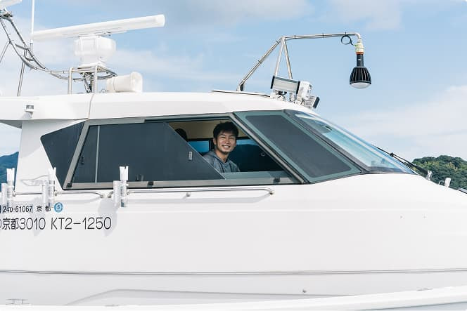 釣りのコツや扱い方も船長が優しくサポート